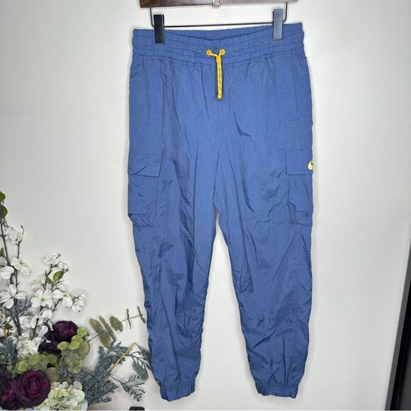 NIKE Icon Clash Woven Cargo Swishy 90's Track Pants Diffused Blue {U16} - Picture 2 of 7